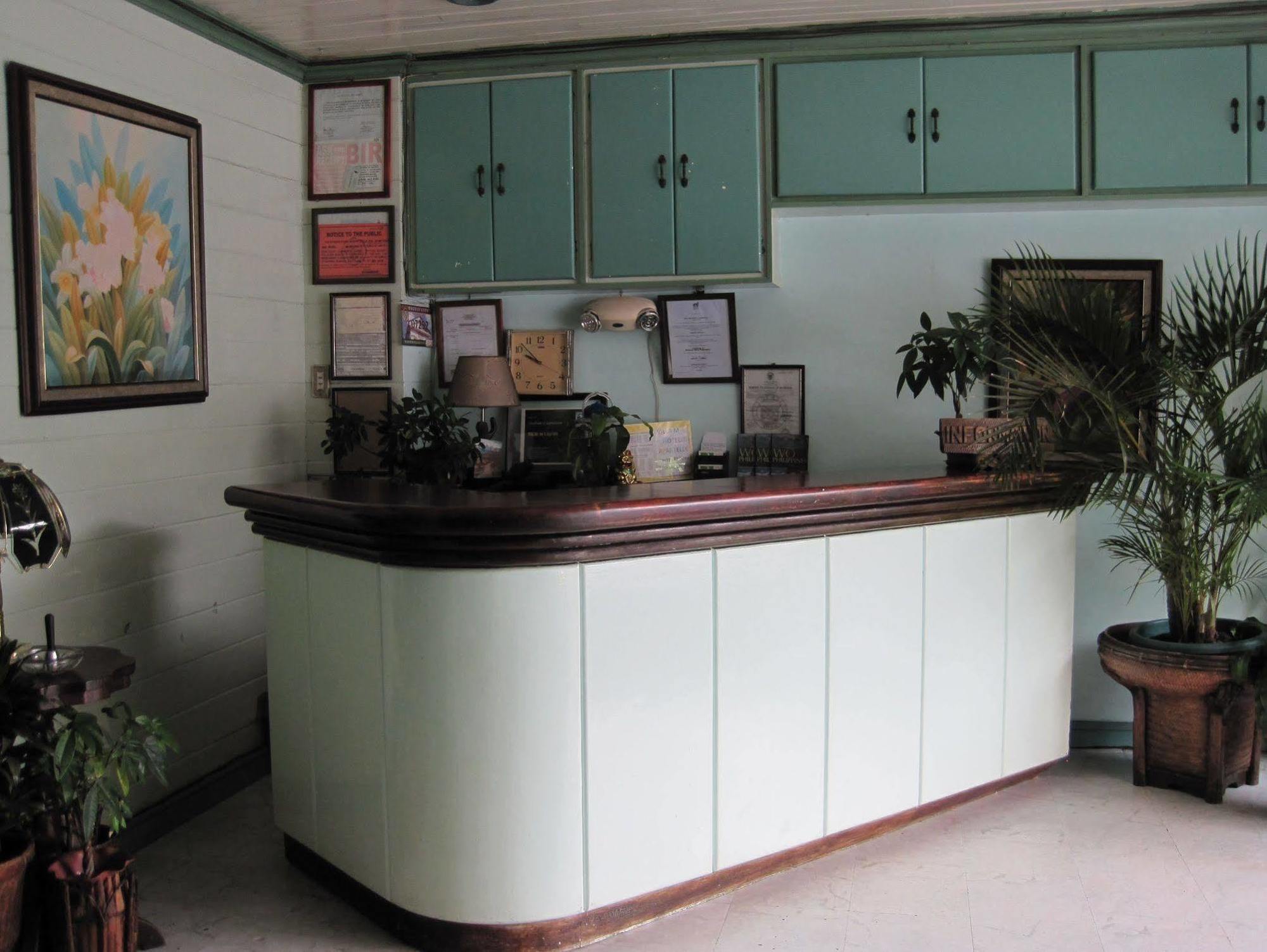 Villa Mia Hotel And Apartelle Baguio City Esterno foto